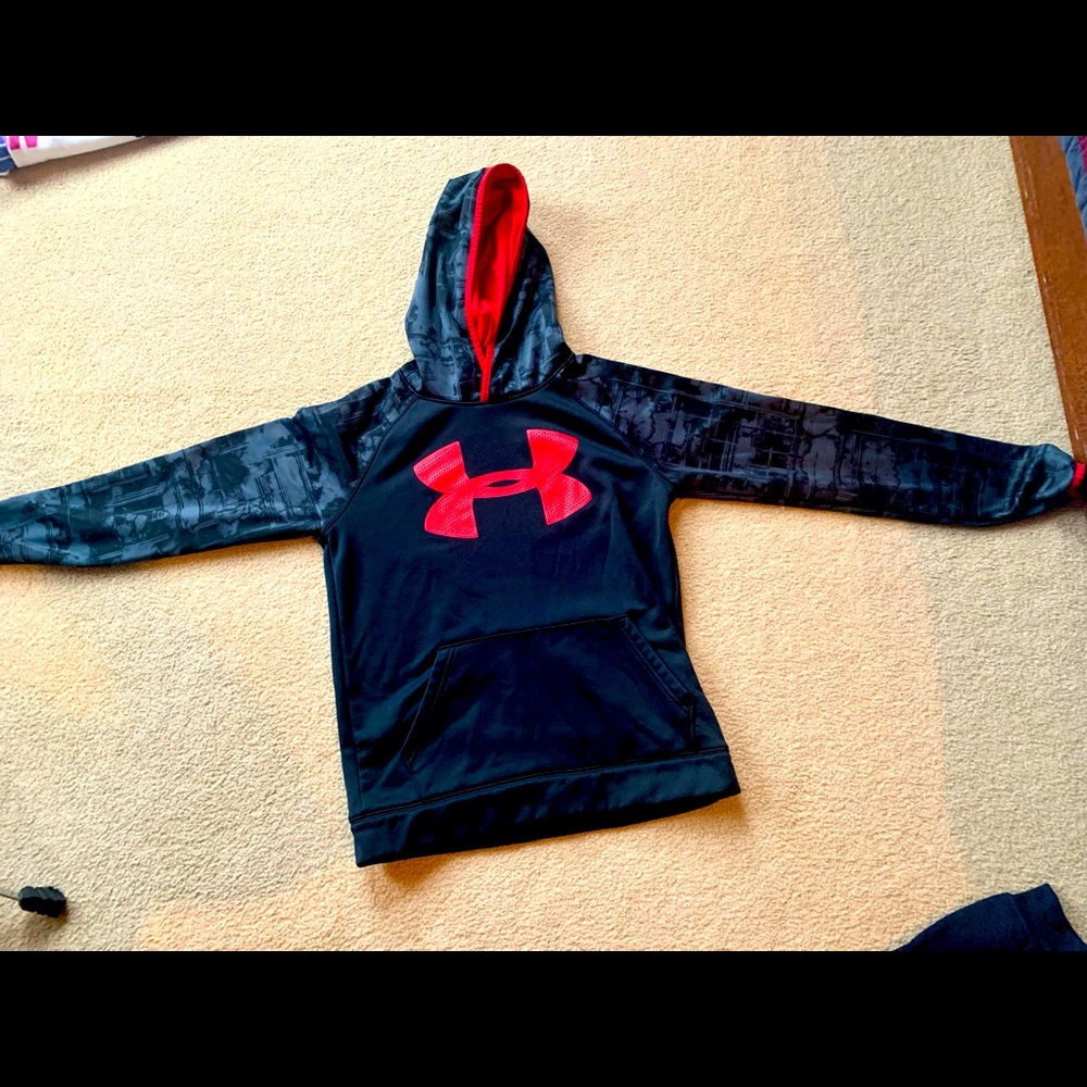 Boys youth xl hoodie
